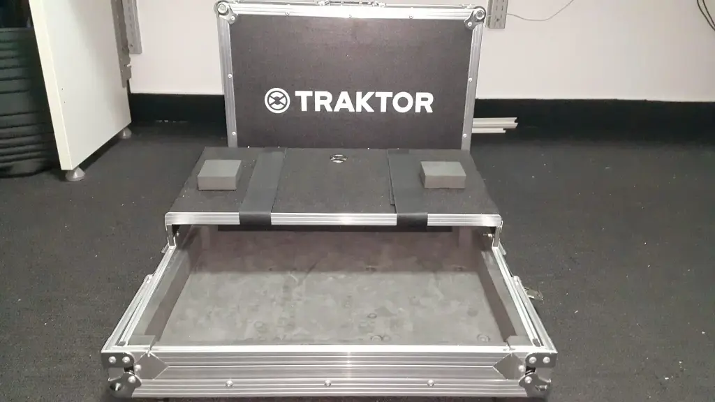 Estuche Profesional para Traktor Kontrol S4 