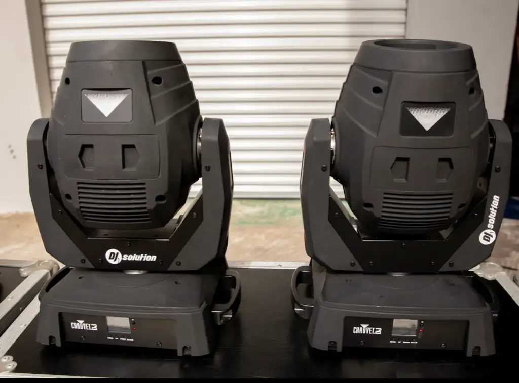 Luces Robóticas Chauvet – Moving Heads Profesionales - INTIMADATOR 