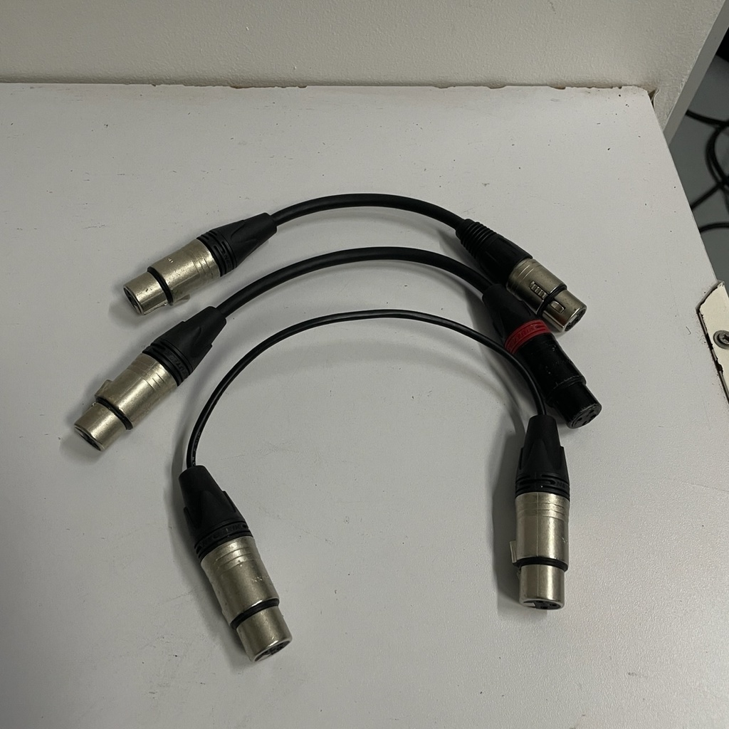 Cable XLR hembra a XLR hembra corto
