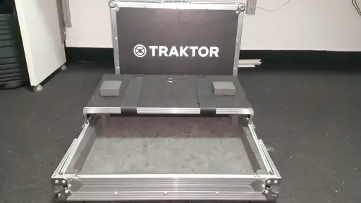 Estuche Profesional para Traktor Kontrol S4 